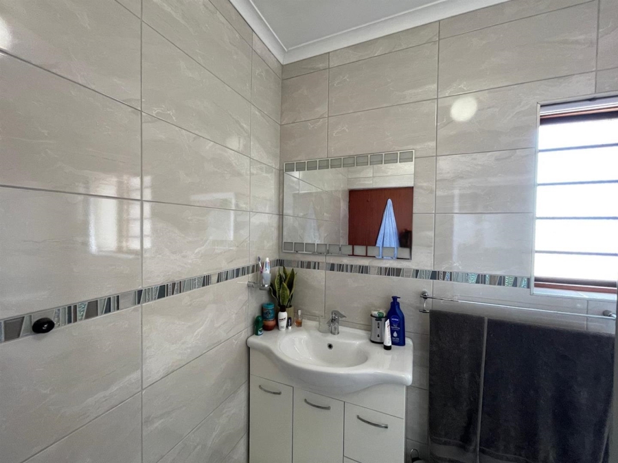 4 Bedroom Property for Sale in Tergniet Western Cape